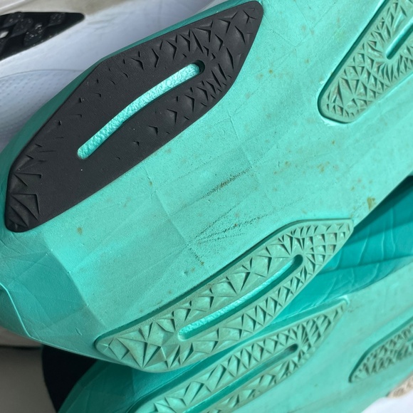 Men’s Size 10 New Balance Rebel v4’s - Picture 5 of 9